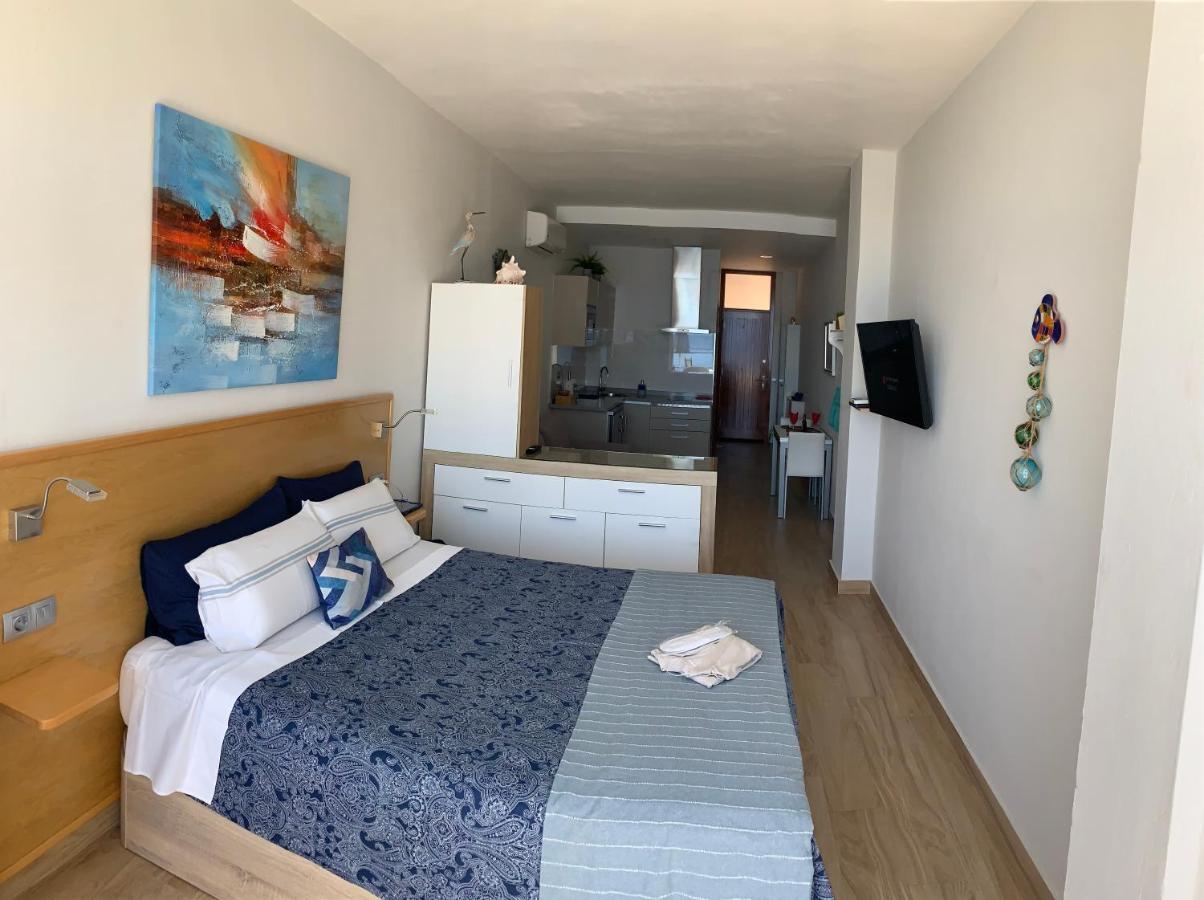 Ferienwohnung Touch The Sea Sardina Exterior foto